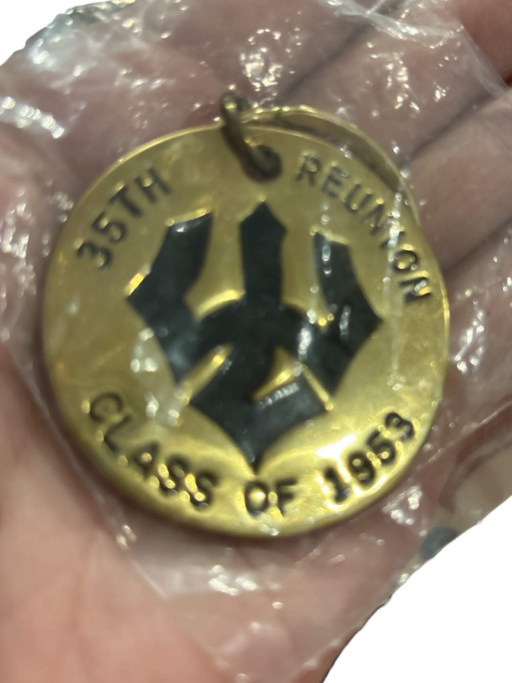 NEW IN PACKAGE Vintage Brass 35th Washington & Lee University Reunion Keychain